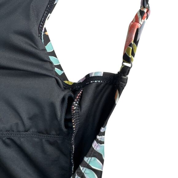 NWT Billabong Beach Babe One Piece Black Bathing Swim Suit Women’s Size Medium - Picture 6 of 7